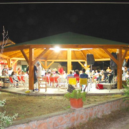 Camping La Pineta Порто Реканати Екстериор снимка